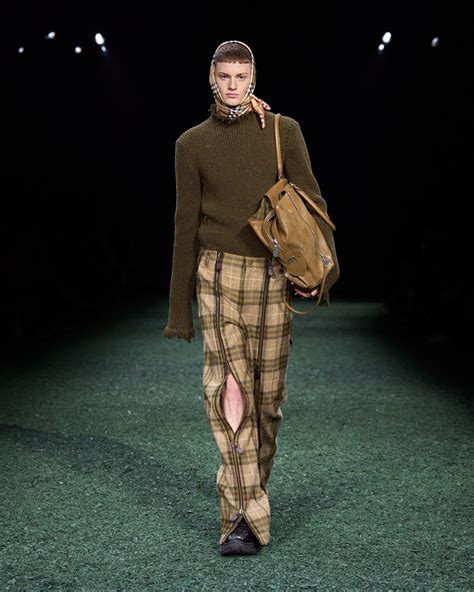 burberry fashion week nyc|burberry winter 2024 runway green.